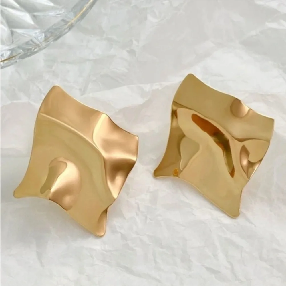 ✨Elegant Gold Square Statement Earrings